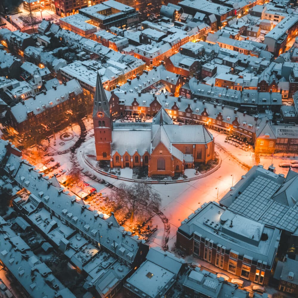 Grote Kerk sneeuw topwdown (2025) 30x20cm/60x40cm